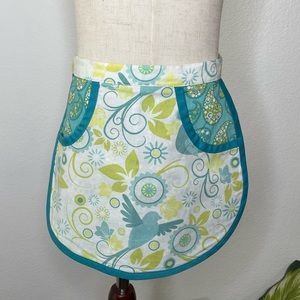 Child’s half apron